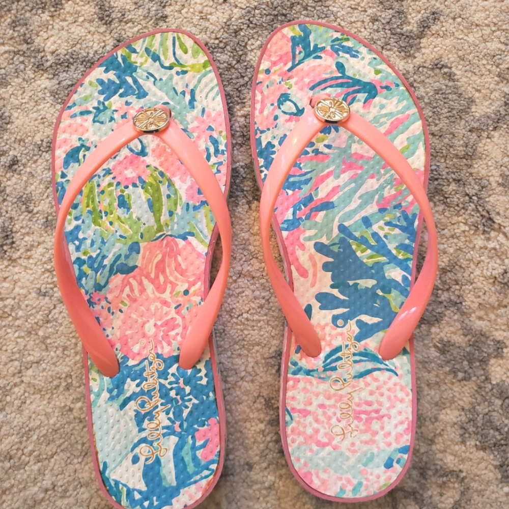 Lilly Pulitzer Pool Flip Flops size 8/L